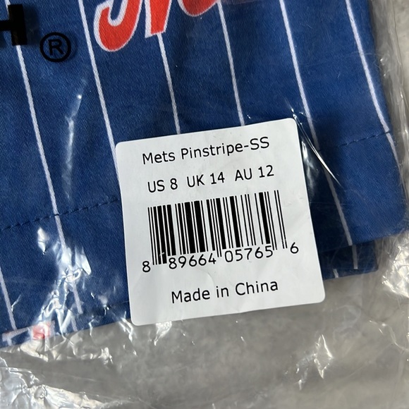 NWT ladies LoudMouth golf shorts Sz 8 - Picture 2 of 3